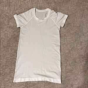 White Short Sleeve Lululemon swiftly tech